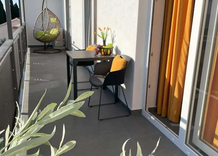 Apartament Valkane *