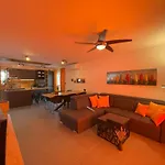 Valkane Apartment *