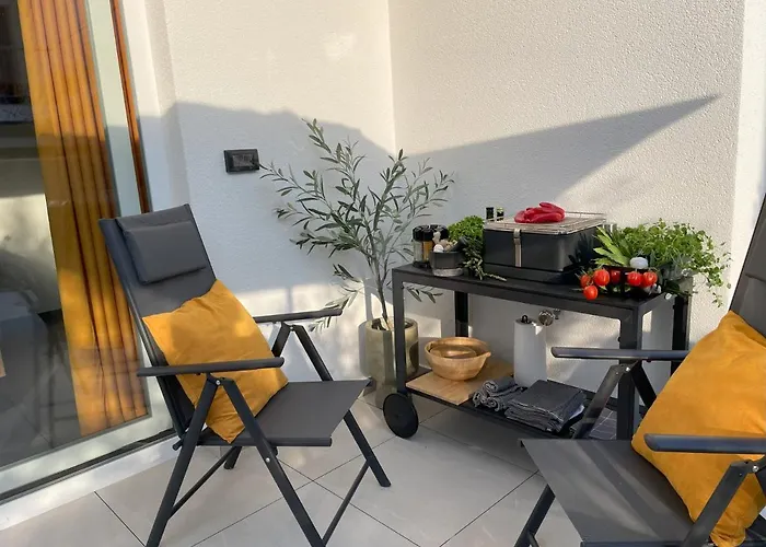 Valkane Apartment